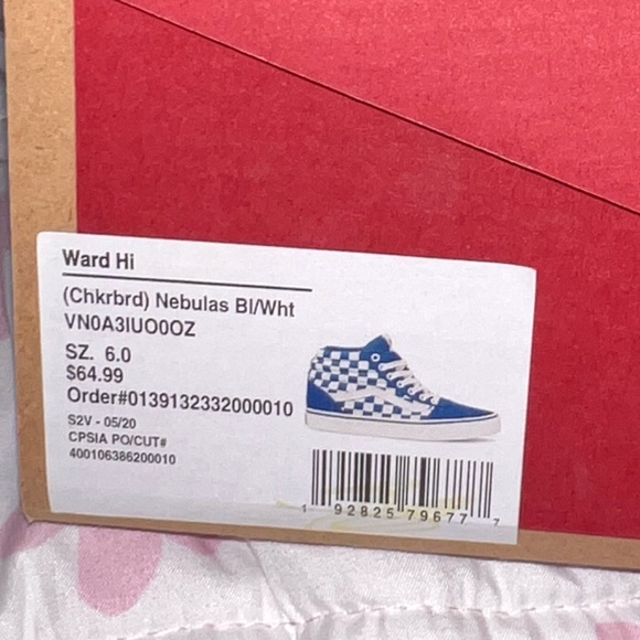 Vans - Picture 2 of 2